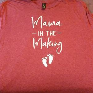 Mama in the making T-shirt